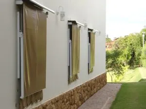 ROLÔ COM BRAÇOS ARTICULADOS